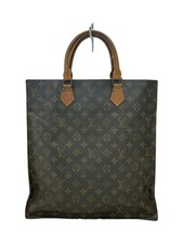 LOUIS VUITTON 1) Sac Plat